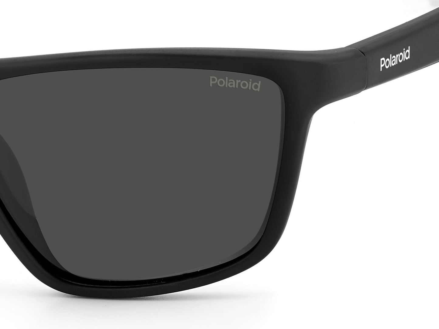 Lente Solar Polaroid PLD7040S Negro-Ópticas LUX, Ve Más Allá