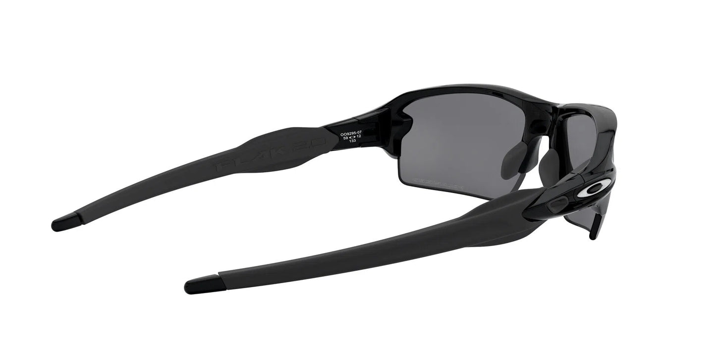 Lentes de Sol Oakley OO9295 Negro-Ópticas LUX, Ve Más Allá