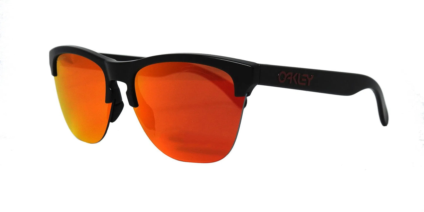 Lentes de Sol Oakley OO9374 Negro-Ópticas LUX, Ve Más Allá