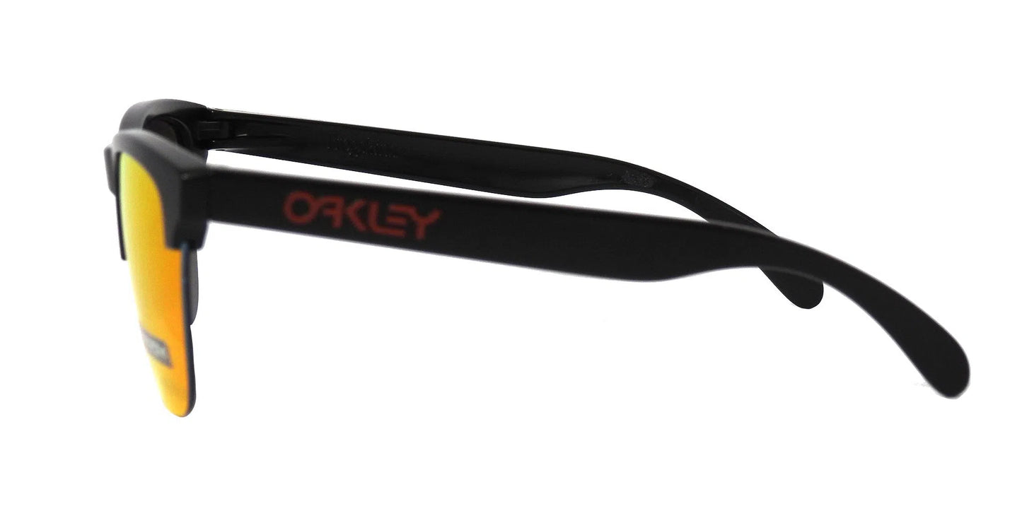 Lentes de Sol Oakley OO9374 Negro-Ópticas LUX, Ve Más Allá